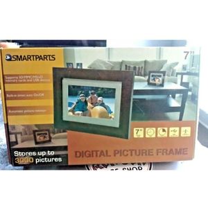 Smartparts SP72 7" Digital Picture Frame, Stores Up to 3000 Photos